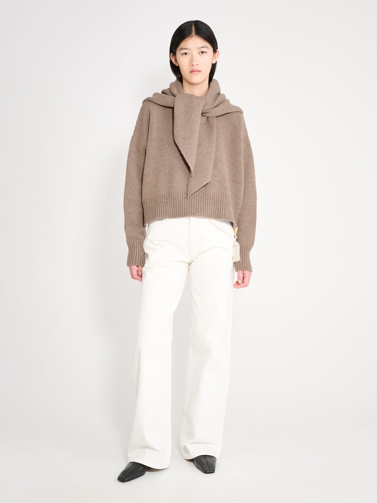 Nackiyé Queen's Guard Scarf