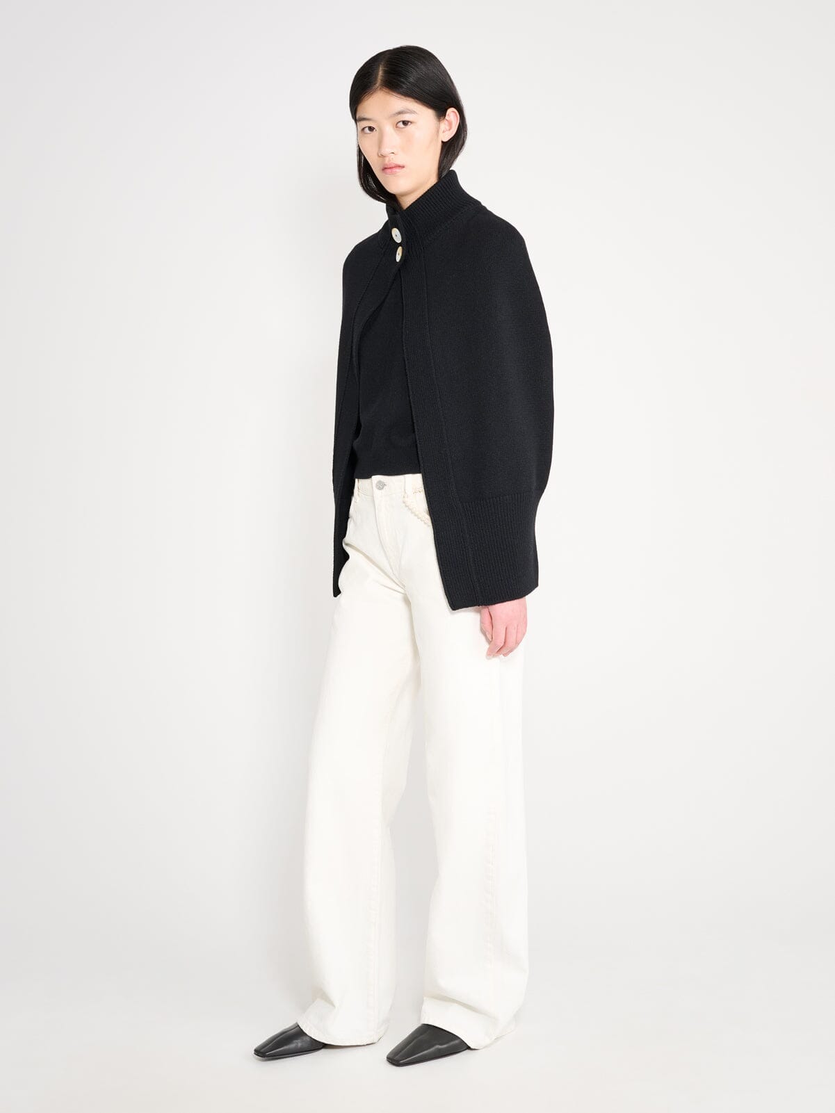 Nackiyé Roxalena Knit Cape