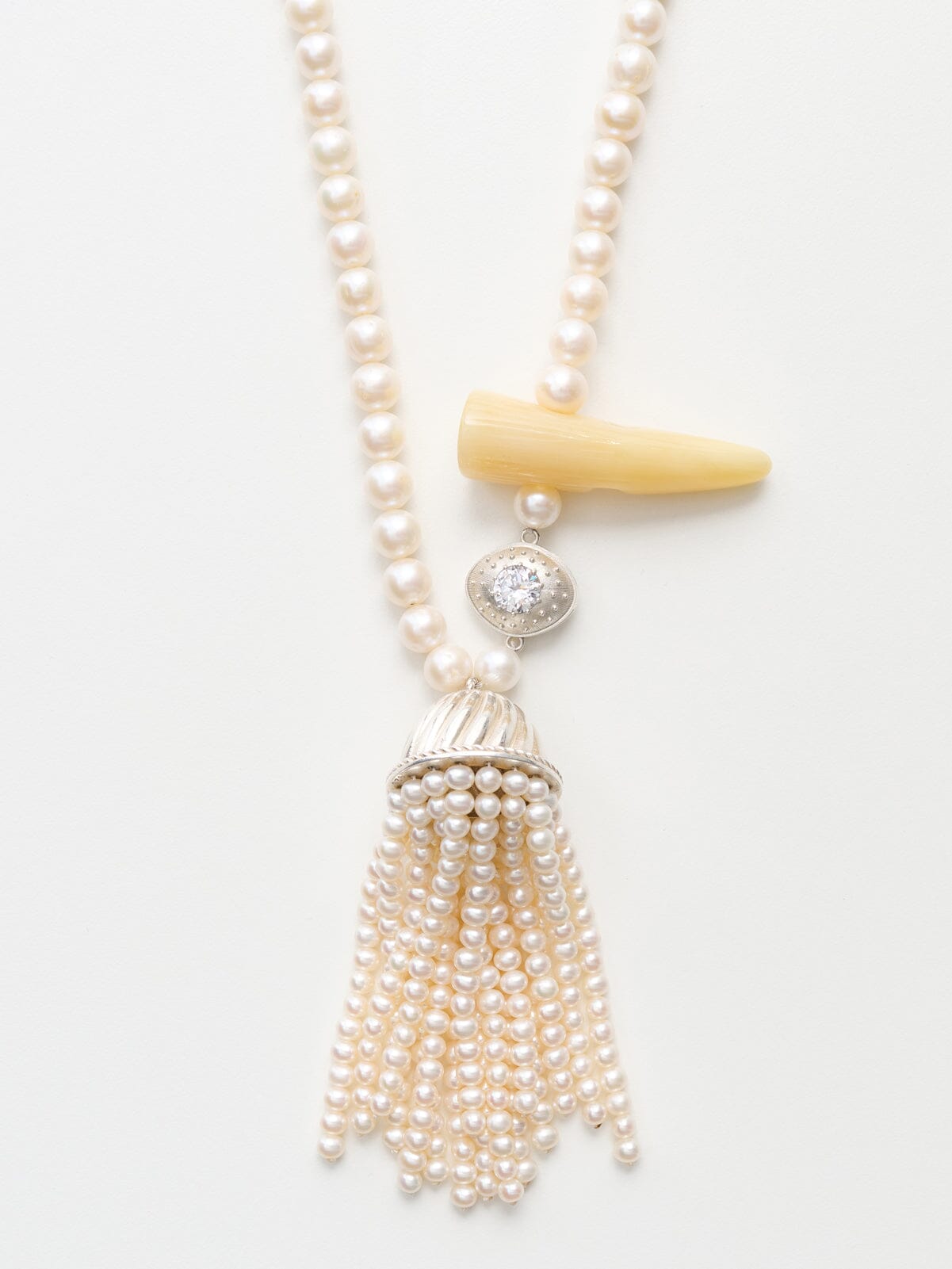 Nackiyé Jewelery Short Pearl Necklace
