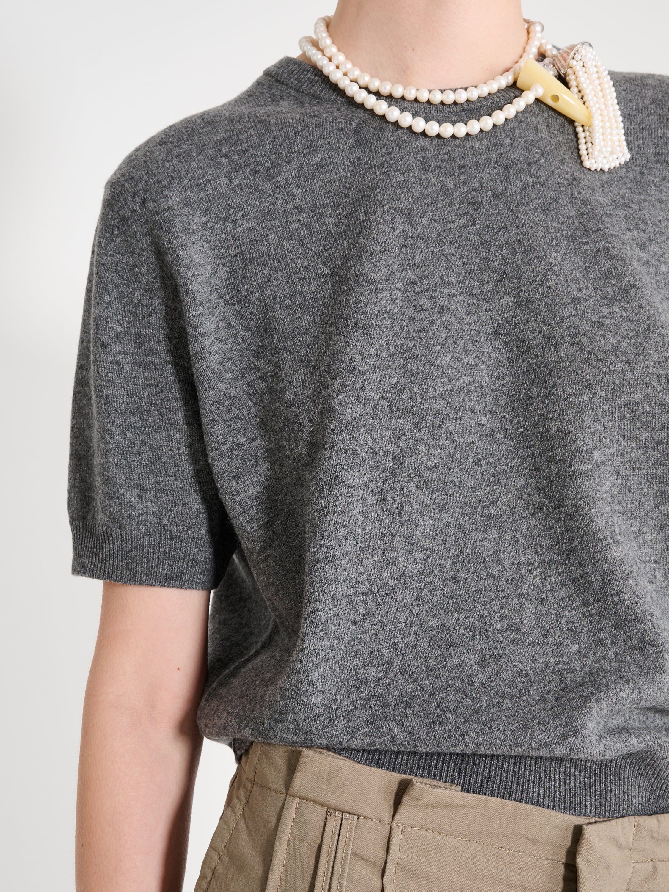 Nackiyé Crewneck Pearl Cashmere Short Sleeved Crewneck