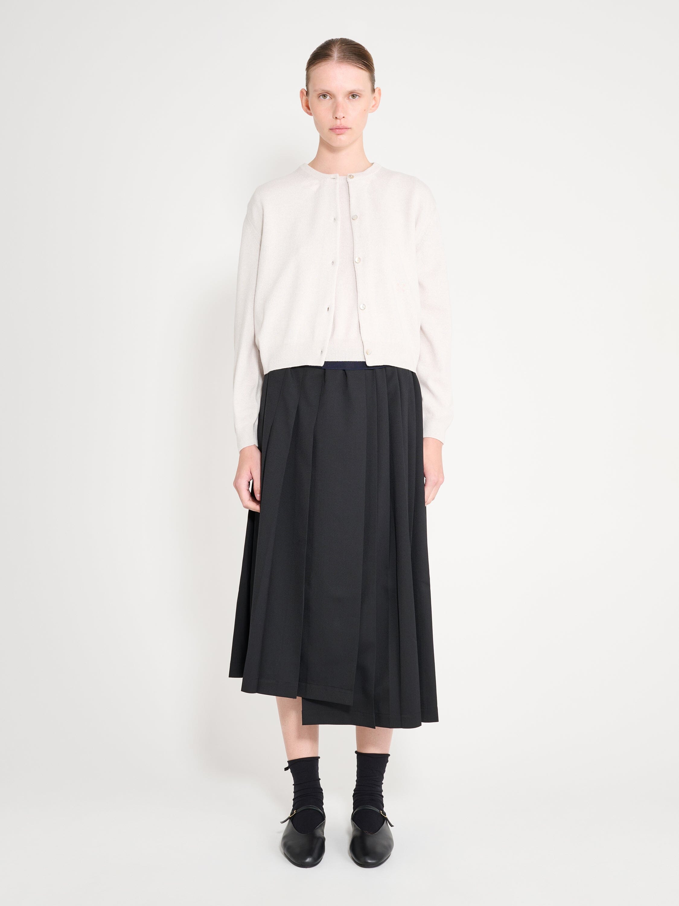 Nackiyé Cardigan Sea Shell Cashmere Cardigan