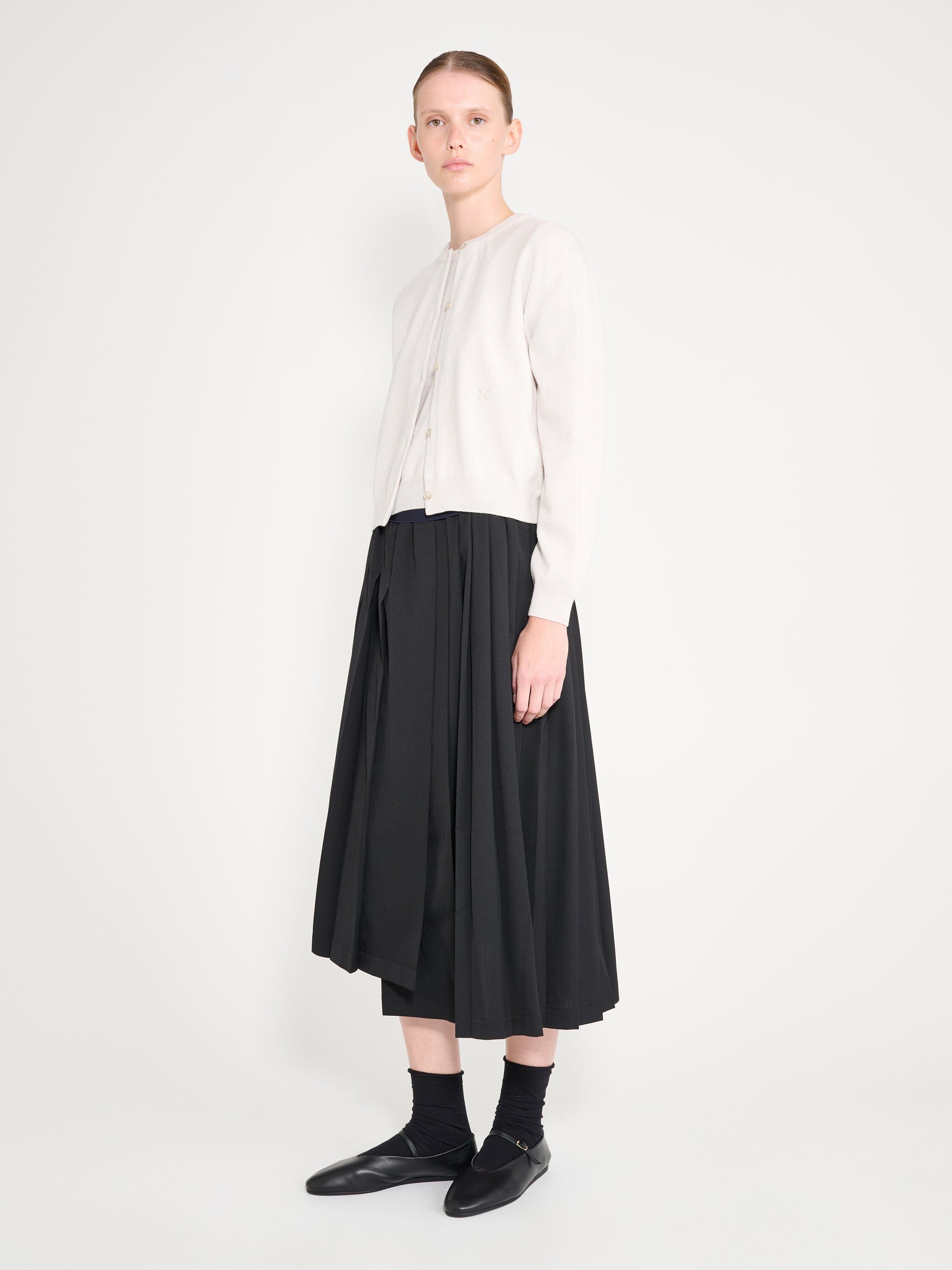 Nackiyé Cardigan Sea Shell Cashmere Cardigan